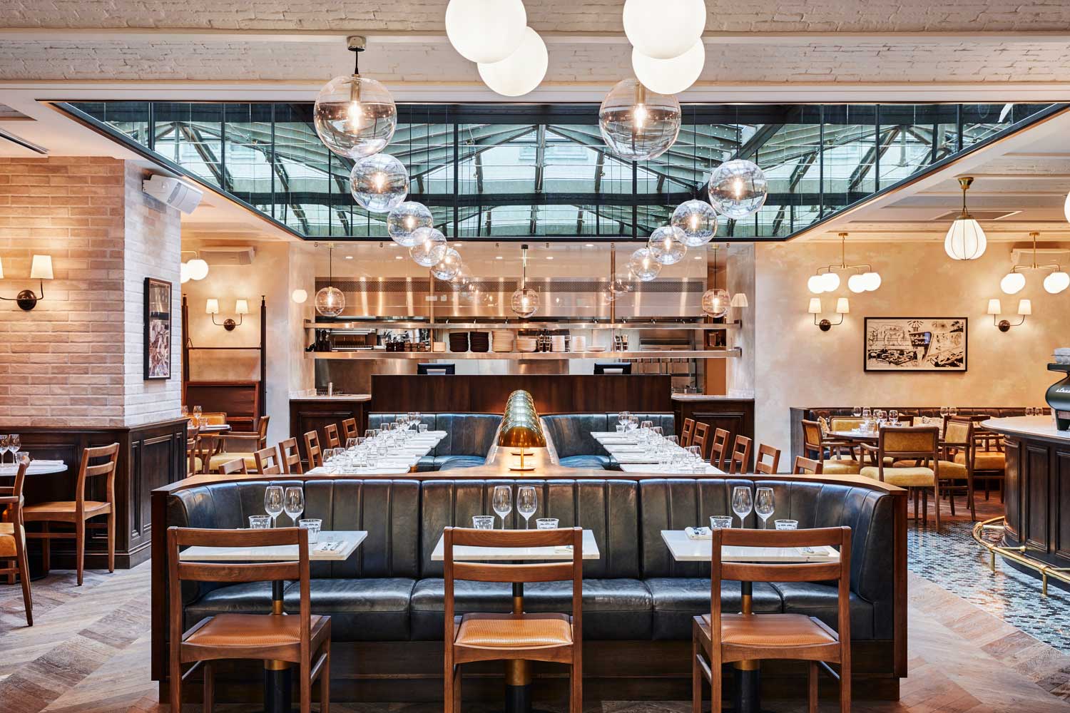 Rivié Main Restaurant