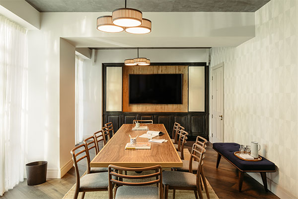 The Living Room is a meeting room at The Hoxton, Southwark, with flexible layout and TV