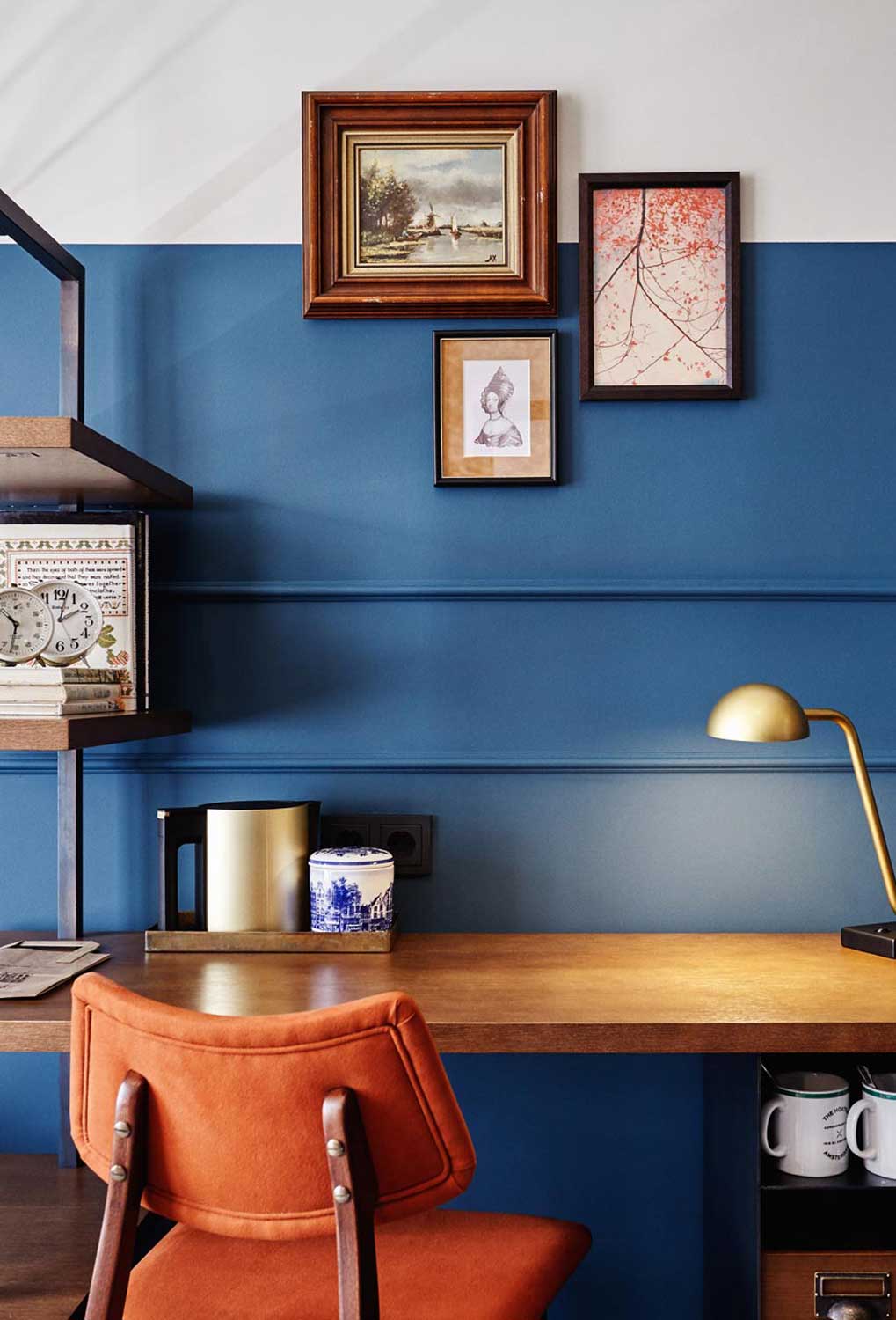 Desk in hotel room in Amsterdam