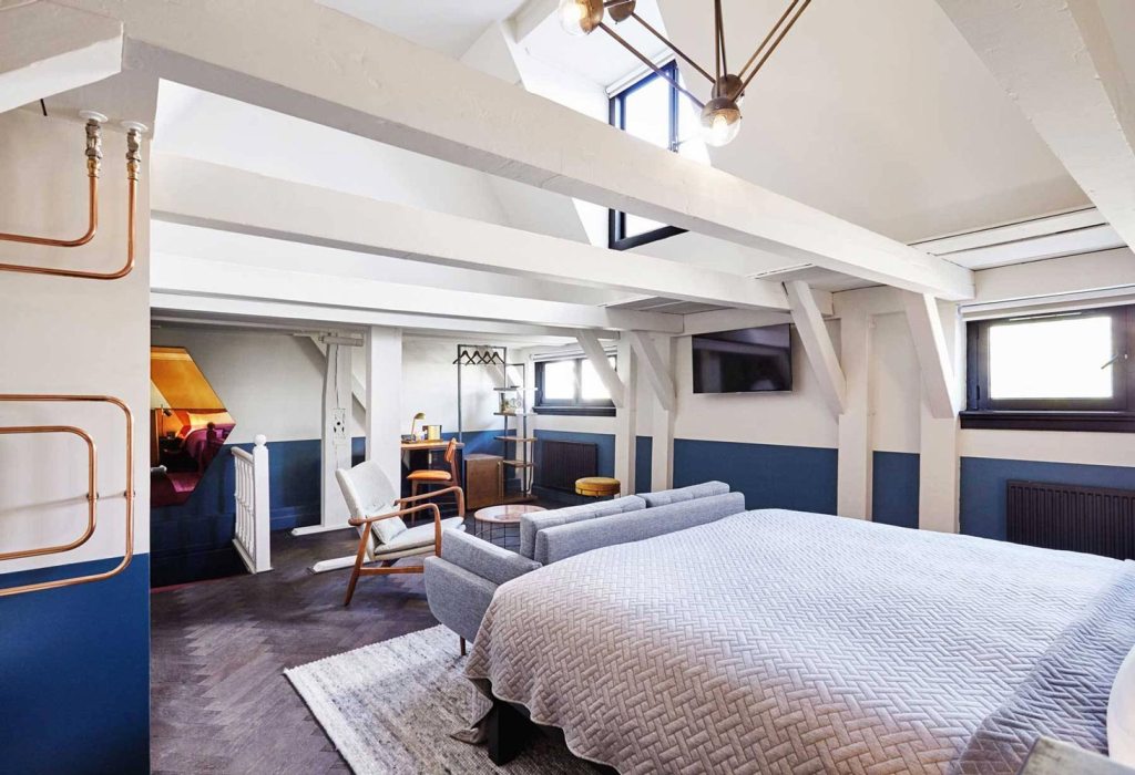 "Tubby" Concept Room