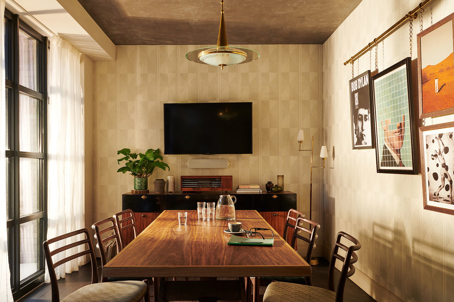 Den in Boardroom Layout