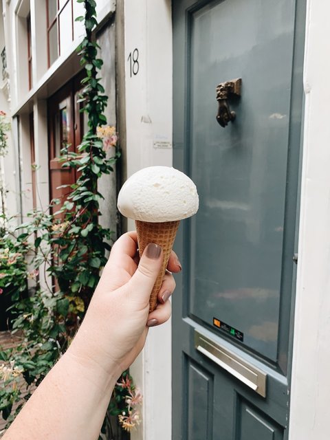 Ice cream from Van de Linde in Amsterdam
